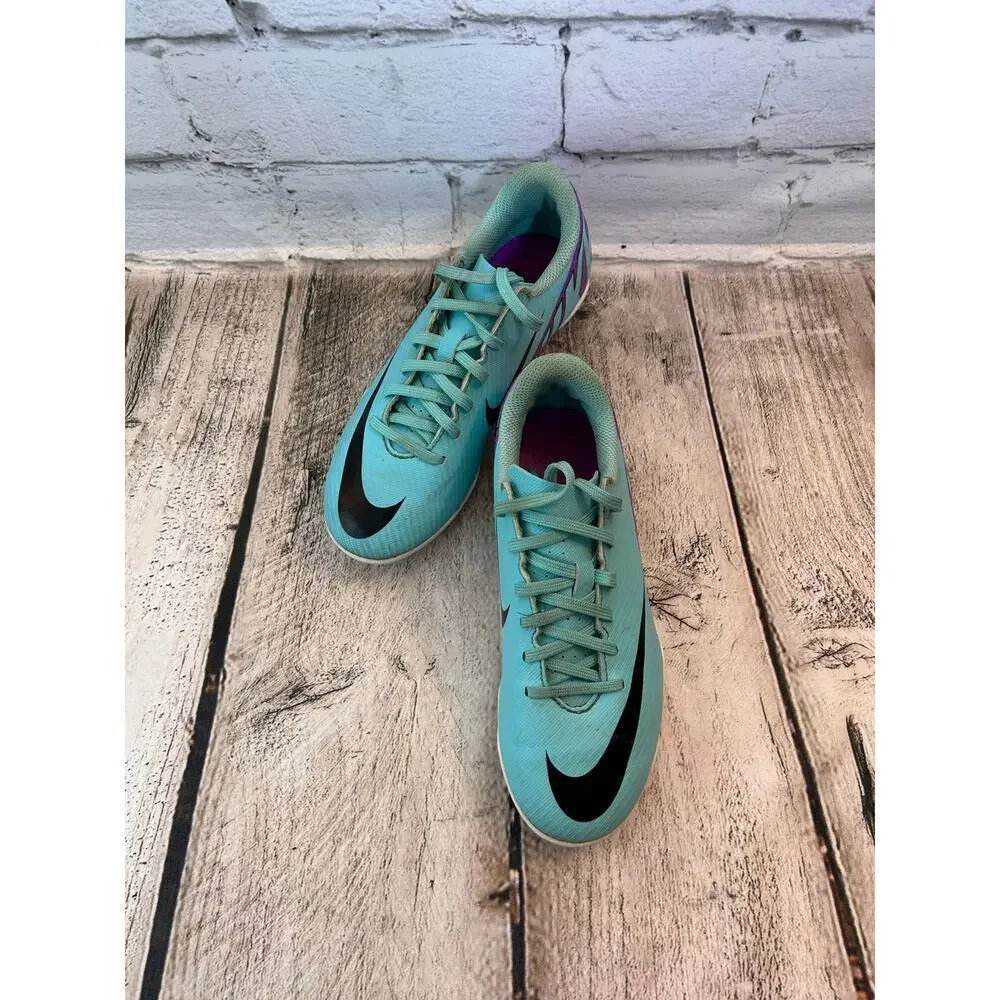 NIKE Unisex Youth Jr Mercurial Vapor Football/Soccer Cleats / Size: 1Y